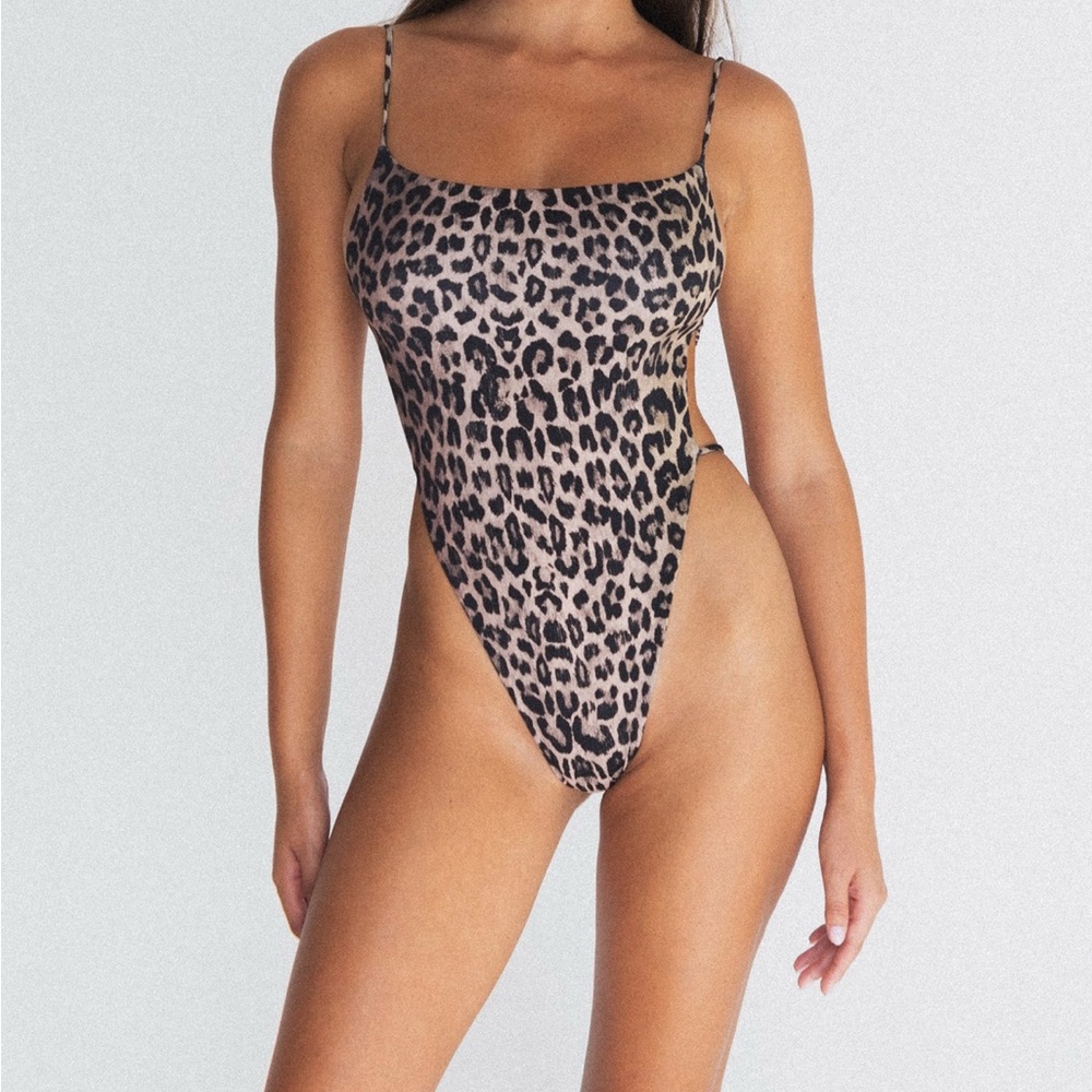 NWT Indah Leopard Print One Piece Swimsuit